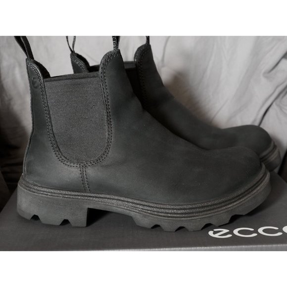 Ecco Grainer Chelsea Boot in Oiled Nubuck in 5/5.5 - Picture 4 of 7